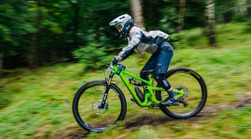 Martyna Puda ponownie triumfuje w Pucharze AZS w kolarskim enduro